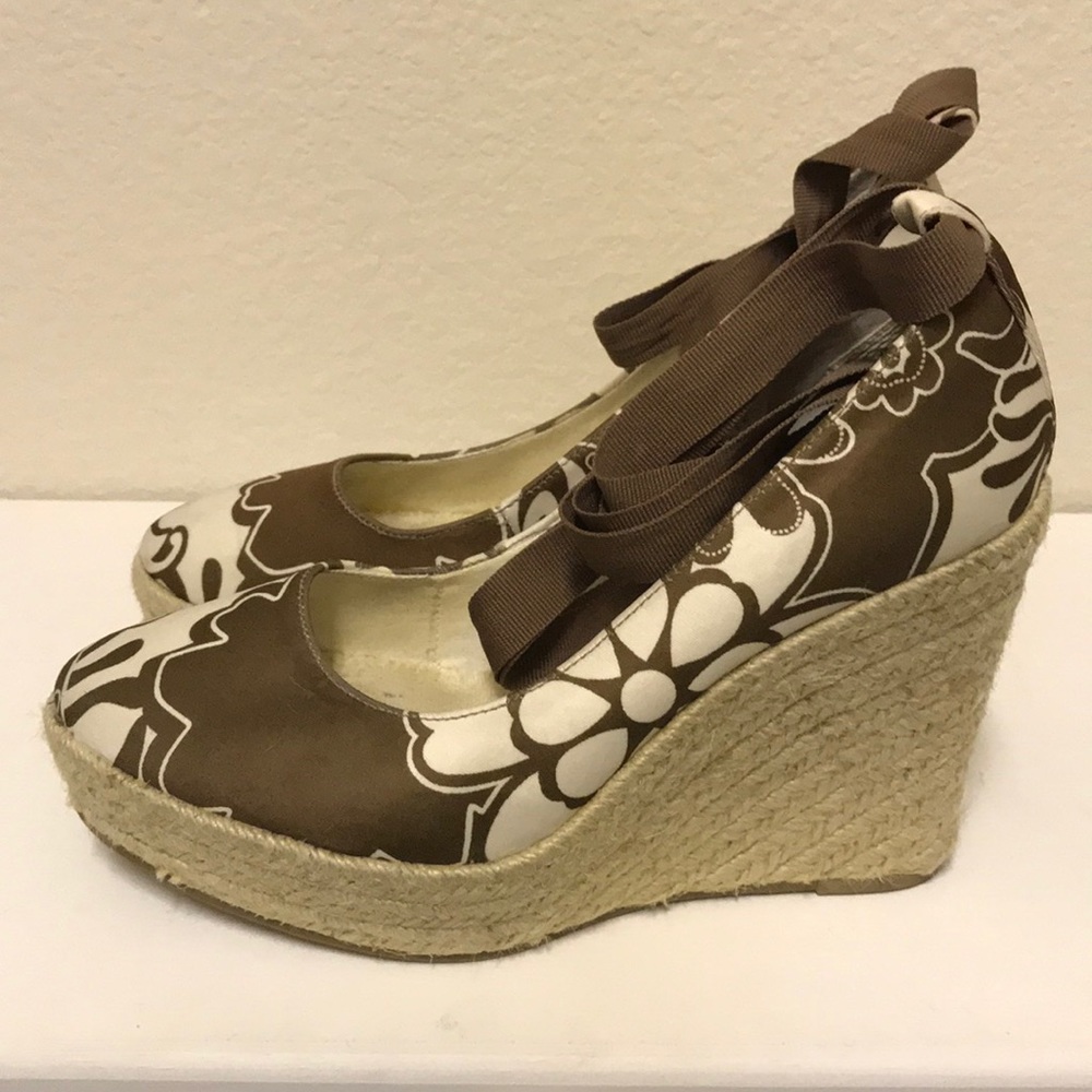 EUC Printed Lace Up Espadrille Size 8
